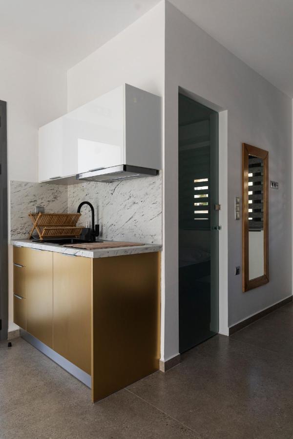 Skyros Blue Suites Bagian luar foto